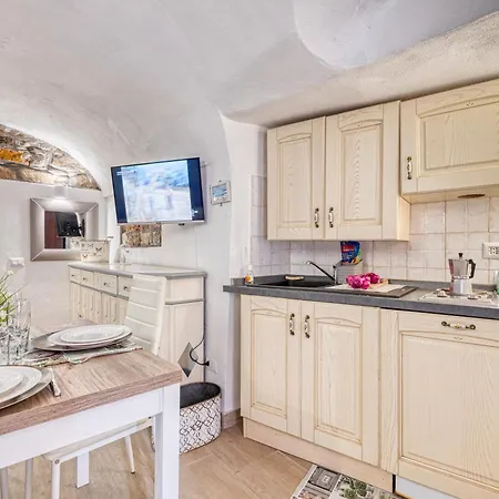 Appartamento Le Petit Bijoux De La Pigna - Happy